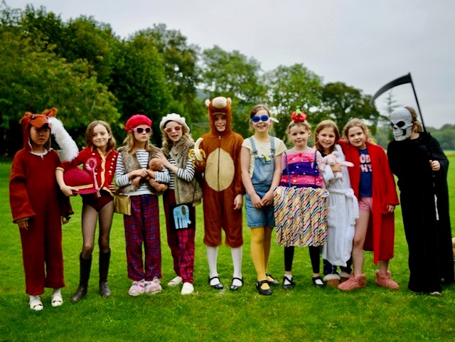 Pupils of Hanford School in costumes