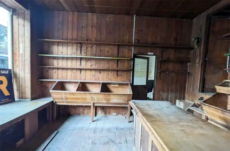 It is believed the counter came from a pub, with steps coming from a Bath tram. Pictures: Robinson+/Somerset Council