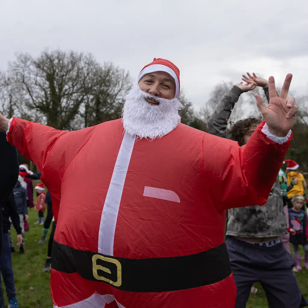 PICTURES: Dozens turn out for 2023 Motcombe Santa Run | The New ...