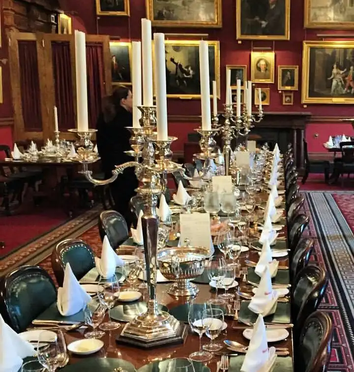 A dining room at the Garrick Club