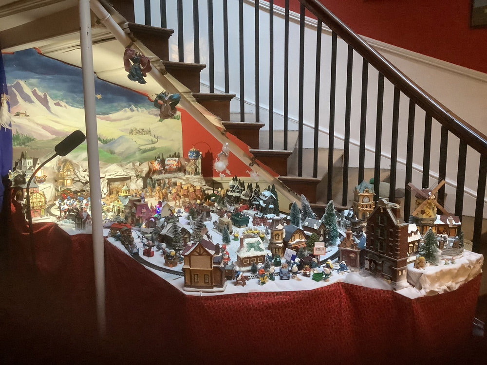 Christmas Model in Yarlington House