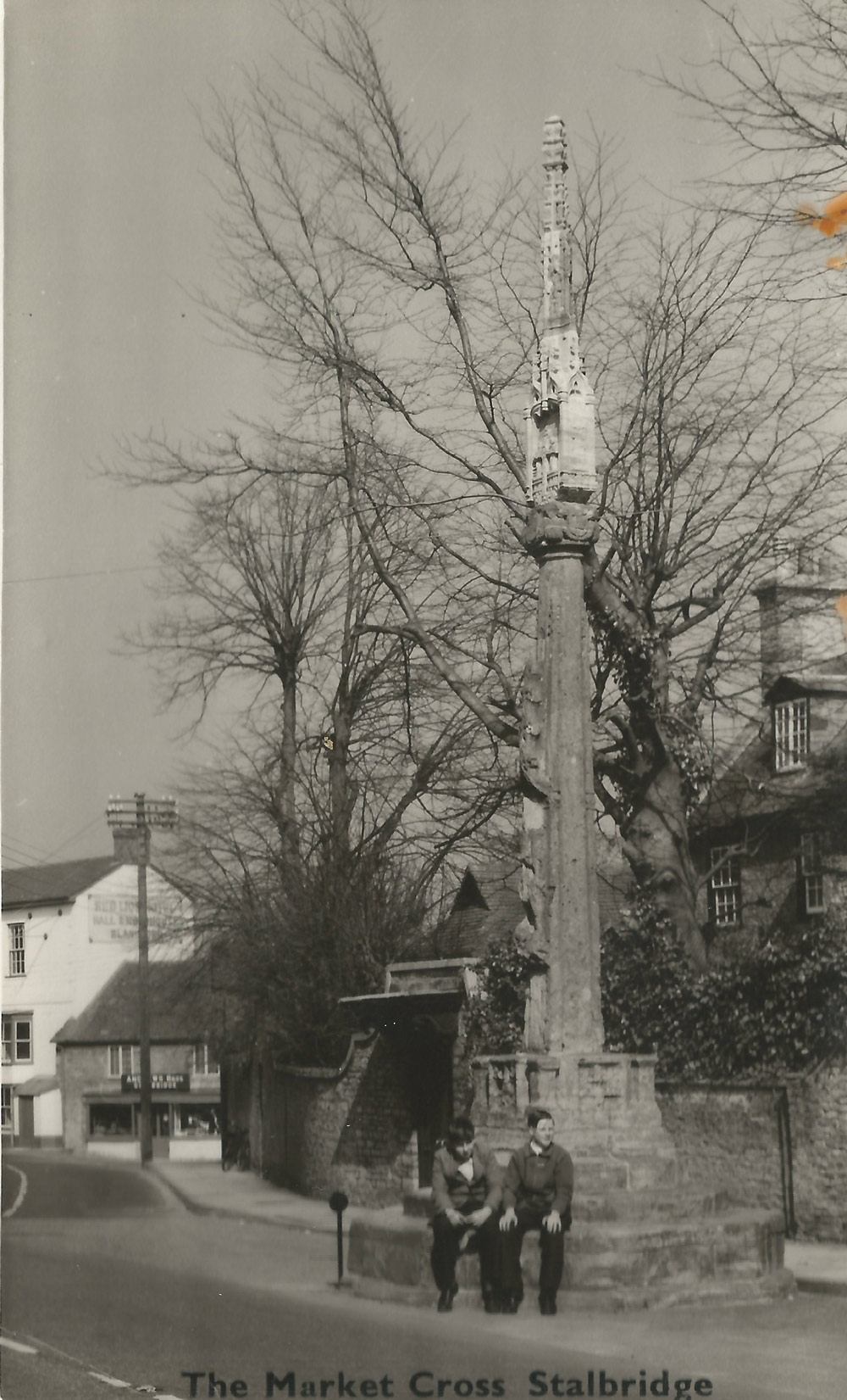 Stalbridge Market Cross with its new top, 1950 early 1960s (Stalbridge Archive, courtesy Stalbridge Town Council)